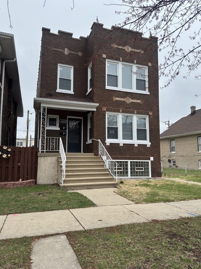 Building Photo - 1807 S 49th Ct