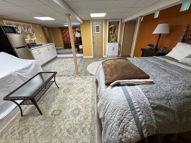 Primary Photo - 1292 Lenox Rd