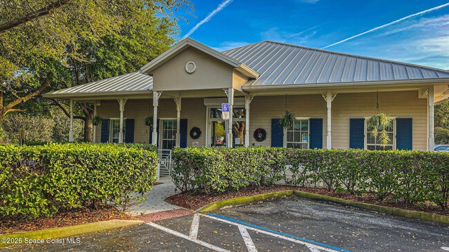 Building Photo - 537 Mason Dr