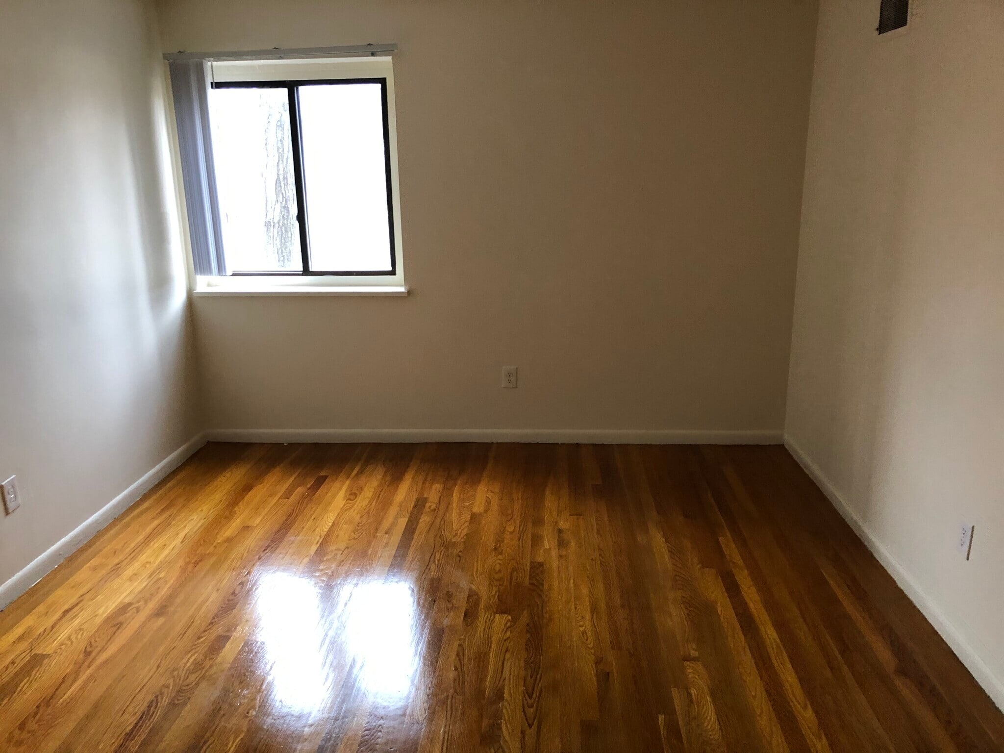 Building Photo - 223 Central St