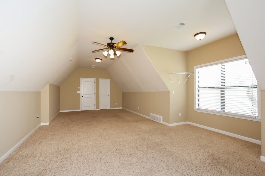 Building Photo - 55 Misty Meadows Cove