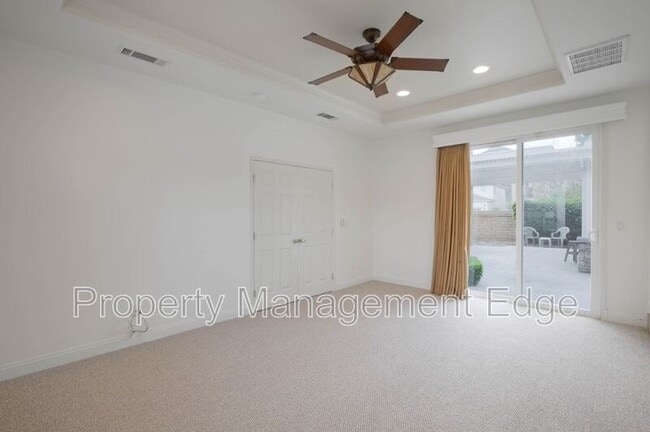 Building Photo - Birch Ct 38265