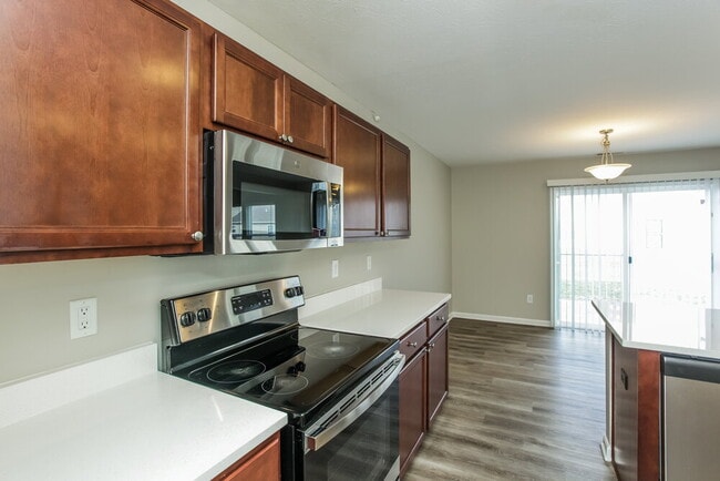 Building Photo - 8024 Bach Dr