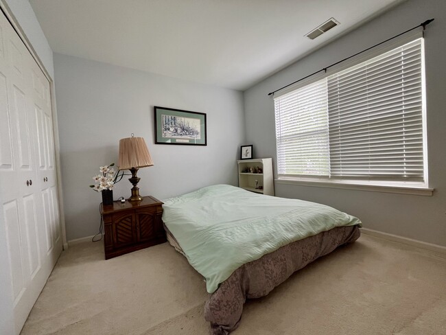 Building Photo - 3259 Cool Springs Ct