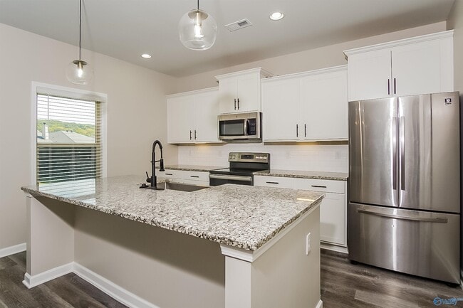 Building Photo - 117 Holly Fern Dr.