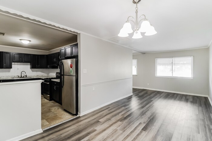 Building Photo - 9638 Helmsley Way