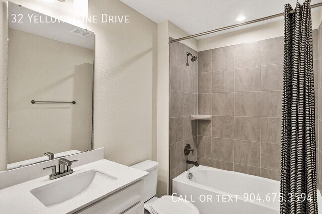 Building Photo - 32 Yellowstone Dr