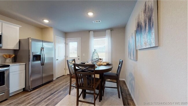 Building Photo - 16405 S 87th E Ave