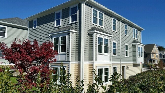 Building Photo - 137 Court 2 Ct