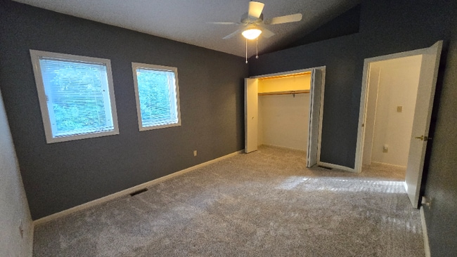 Building Photo - 604 Ledgeview Park Dr