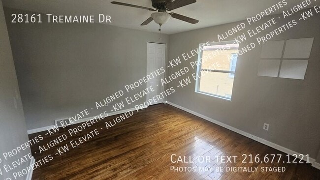 Building Photo - 28161 Tremaine Dr