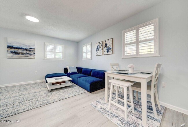 Building Photo - 7308 Sunset Ave