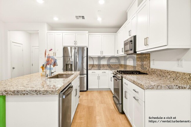 Building Photo - 12271 Summer Ln