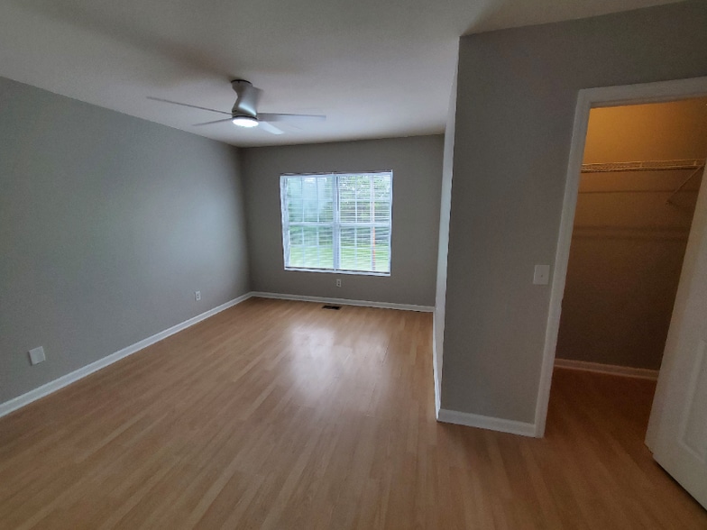 Building Photo - 4093 Mica Ave