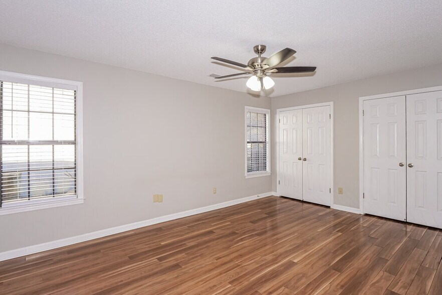 Building Photo - 3701 Burkehill Dr