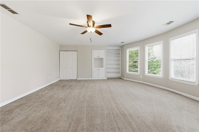 Building Photo - 2570 Wood Creek Ct NE