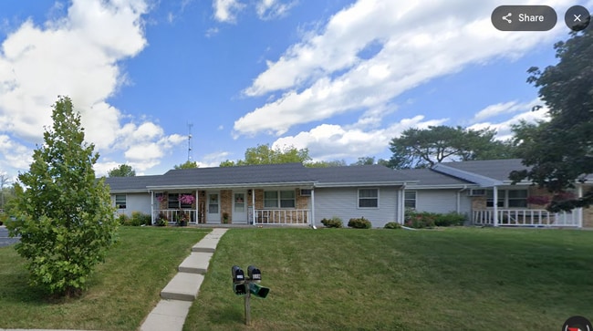 Building Photo - 1070 Mineral Springs Dr