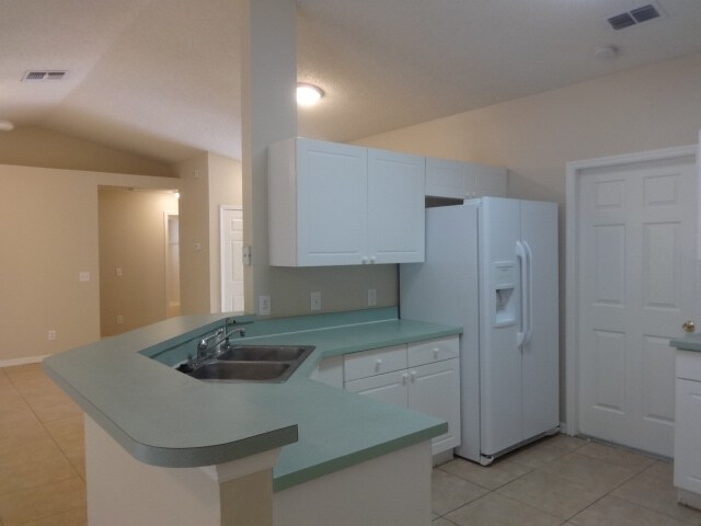 Building Photo - 1067 Sheeler Hills Dr