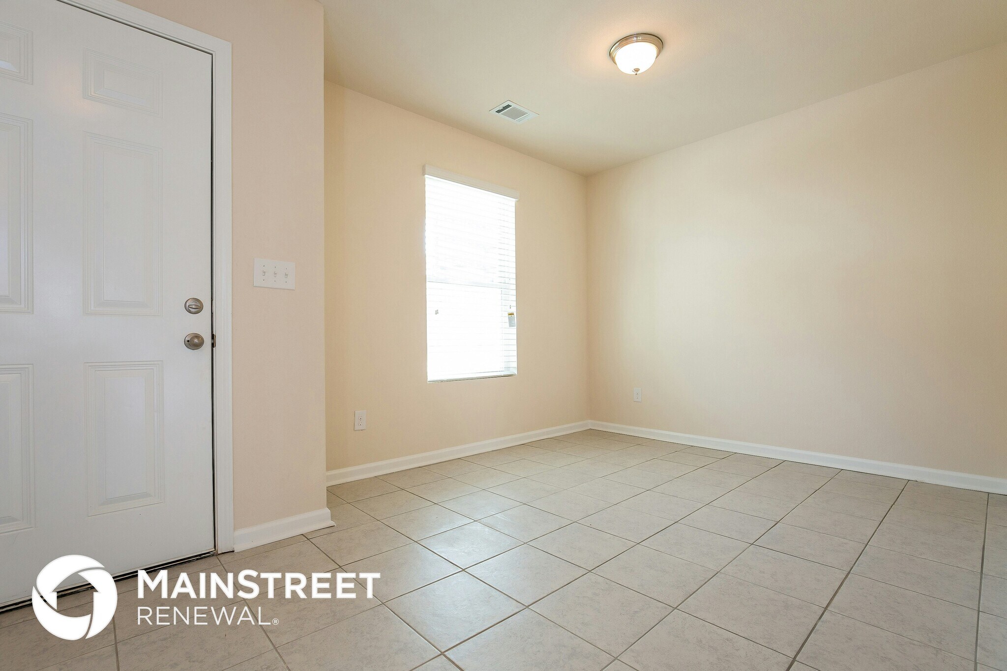 Building Photo - 2520 Queen Bee Dr
