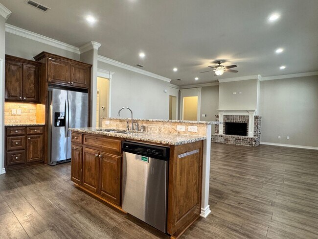 Building Photo - 3925 Old Omen Rd