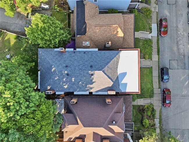 Building Photo - 407 Biddle Ave
