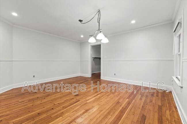 Building Photo - 315 Garfield Ave