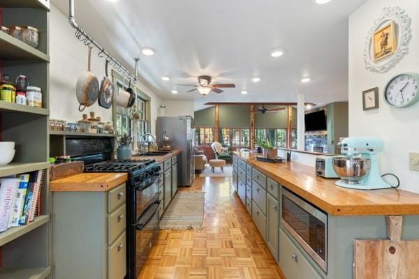 Building Photo - 60 Crescent Dr