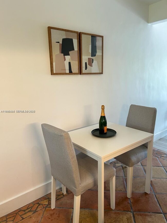 Building Photo - 645 NE 77th St