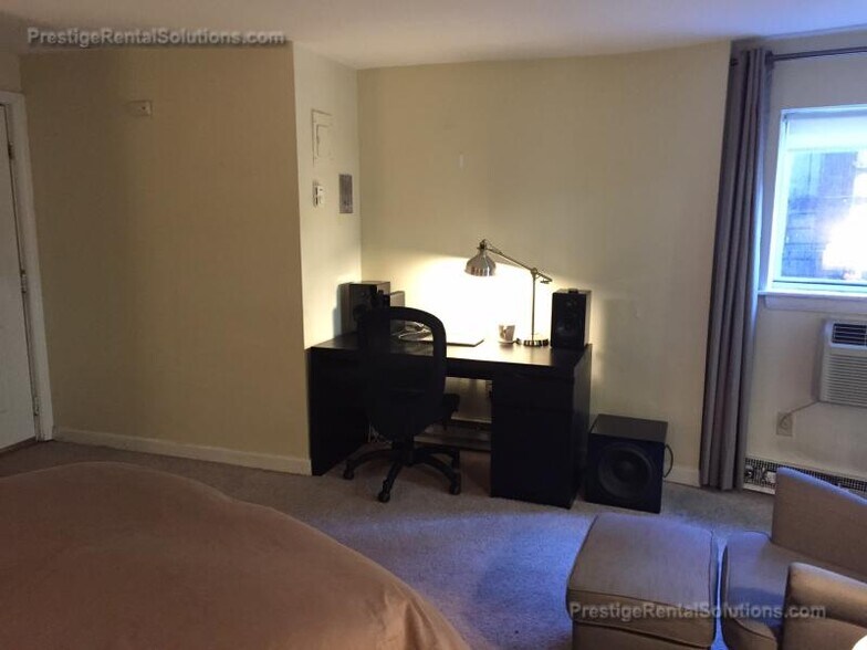 Building Photo - 229 Harrison Ave