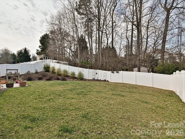Building Photo - 17405 Caldwell Track Dr