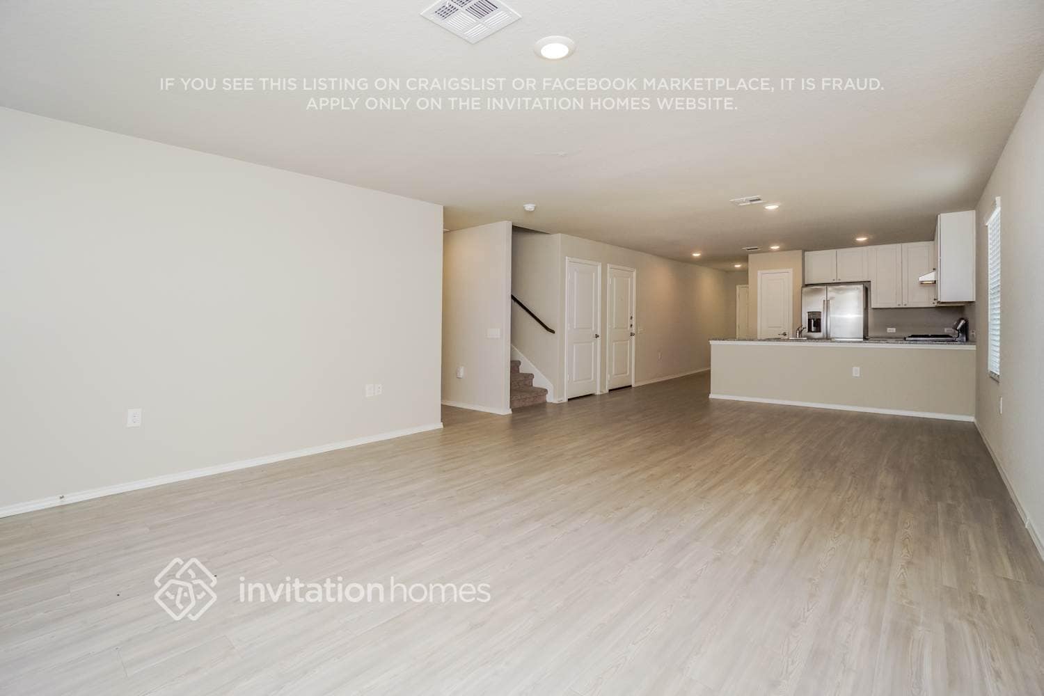 Building Photo - 703 Vermilion