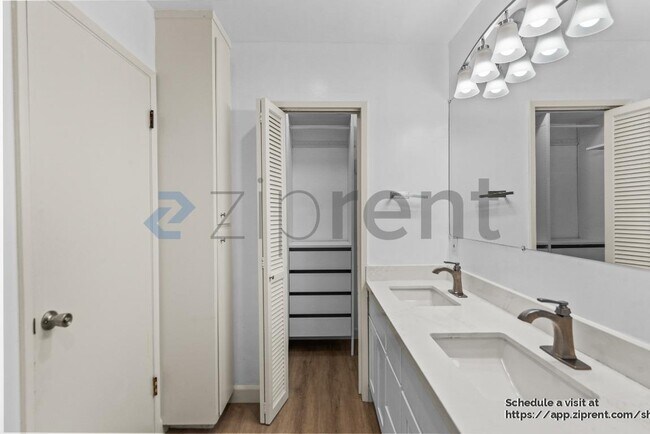 Building Photo - 3848 James Ave