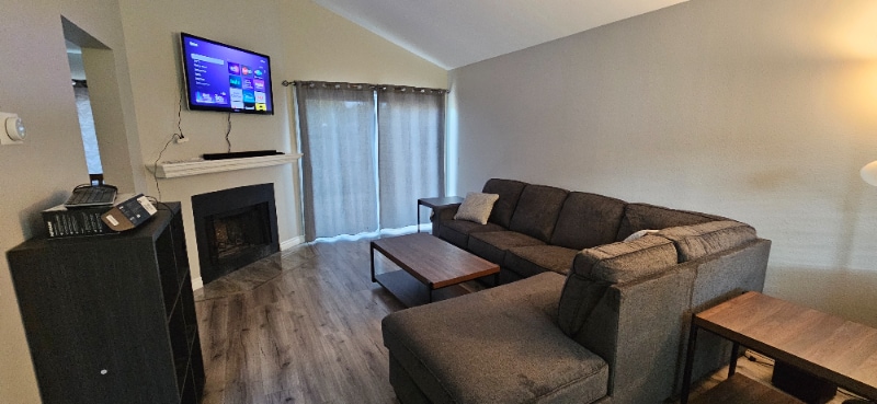 Building Photo - 14886 Reedley St