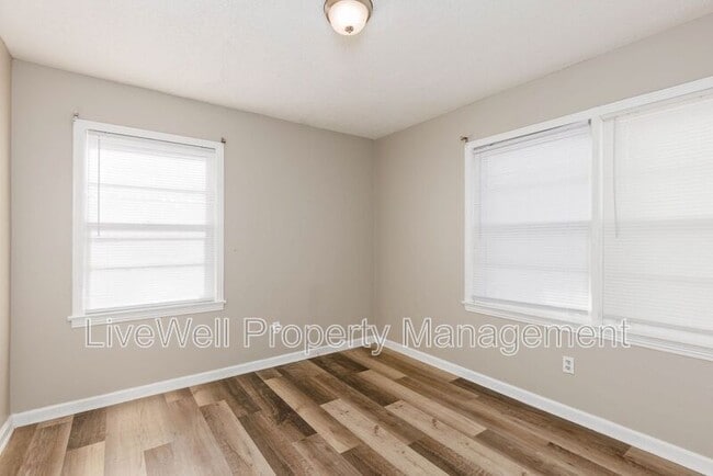 Building Photo - 1169 Dogwood Ln