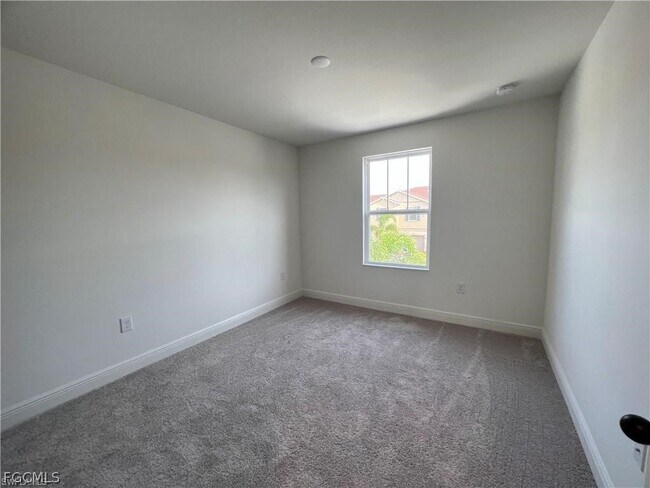 Building Photo - 6391 Brant Bay Blvd