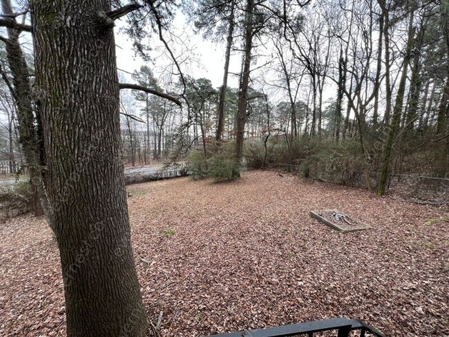 Building Photo - 2 Woodcliff Cir