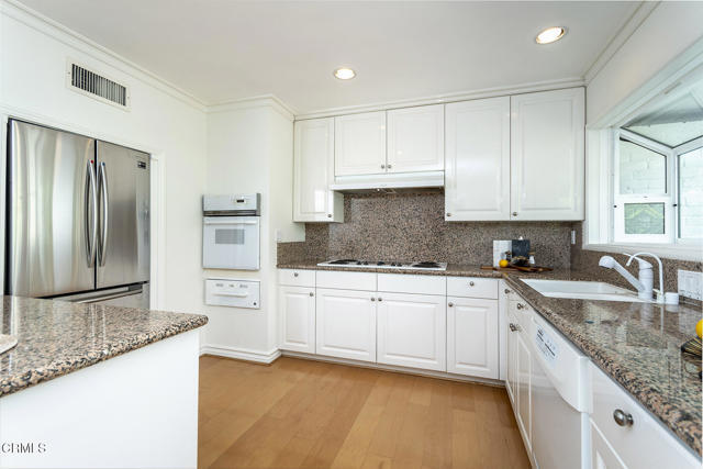 Building Photo - 5045 Redwillow Ln