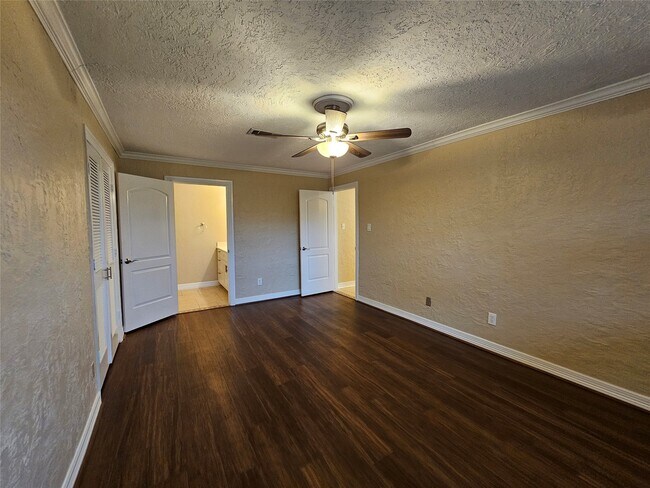 Building Photo - 15575 Marina Dr