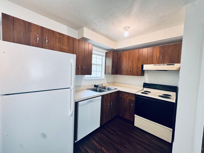 Building Photo - 1503 Ramsgate Ln