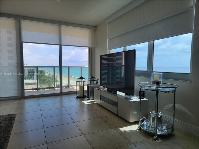 Building Photo - 2501 S Ocean Dr