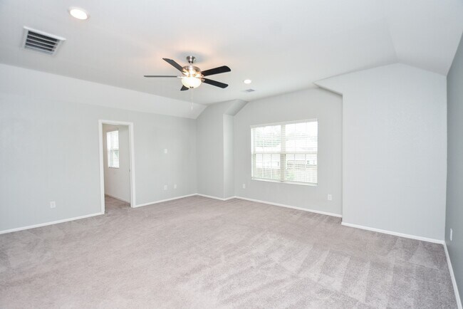 Building Photo - 22707 Bolanzo Ln