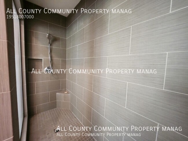 Building Photo - 43 Los Indios