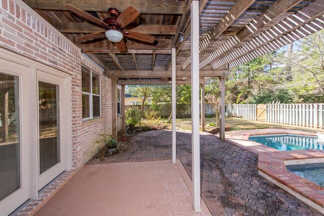 Building Photo - 26 Clover Gate Cir