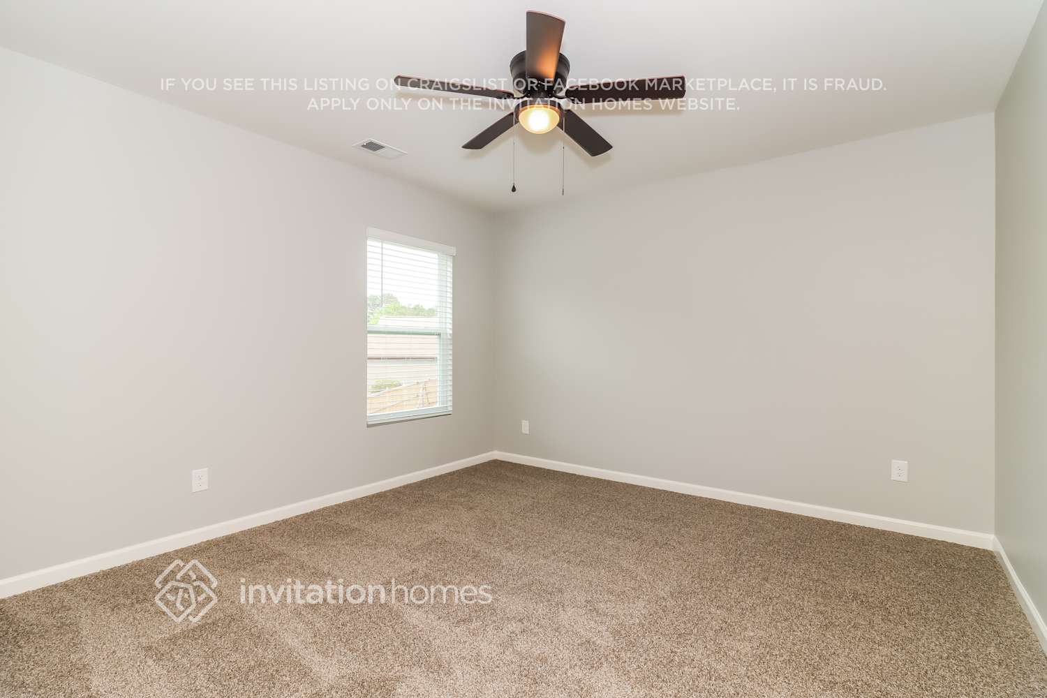 Building Photo - 61 Durana Ln