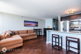 Building Photo - 1 br, 1 bath Condo - 474 N Lake Shore Dr