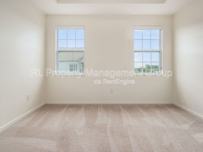 Building Photo - 5861 Yellowfin Ln