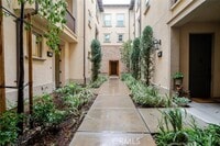 Building Photo - 863 Iris Way