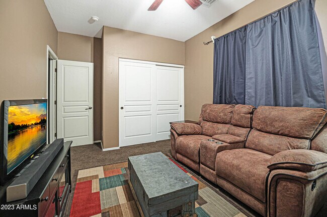 Building Photo - 28920 N Redbloom Ct