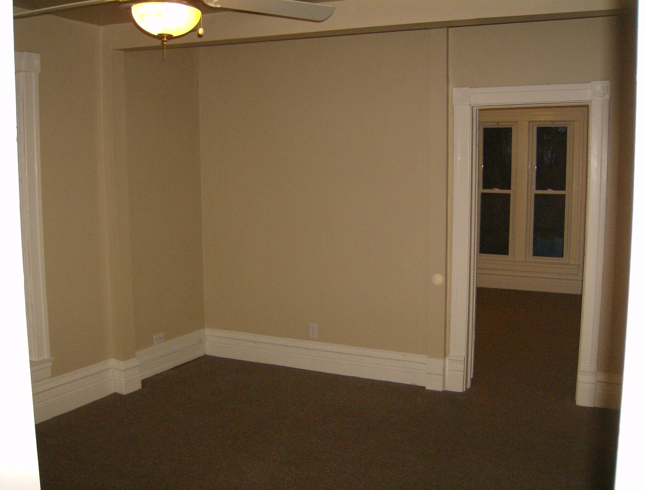 Building Photo - 488 Columbia Ave