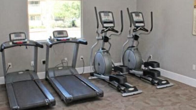 Building Photo - 230 Cadillac Dr